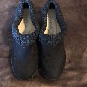 Slip one causal shoe with knit opening